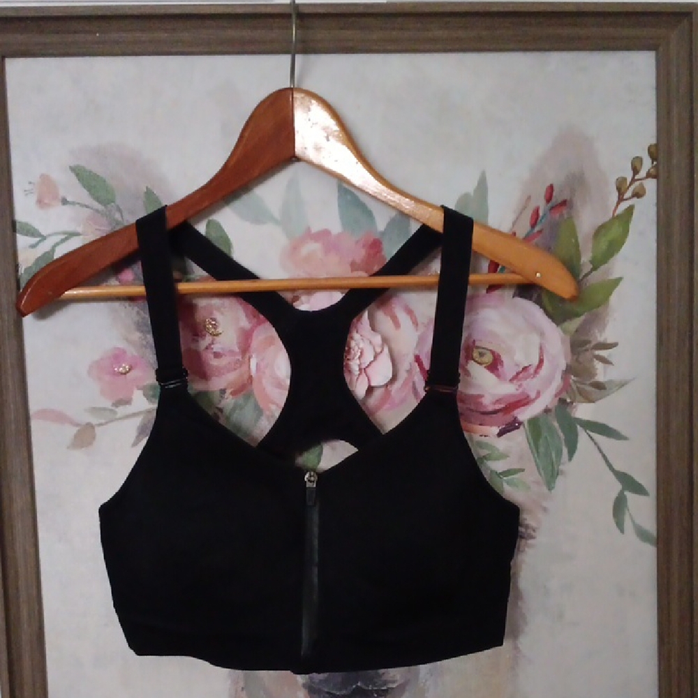 Victoria's Secret HIGH IMPACT Black Sports Bra